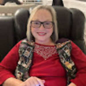 Meet your Posher, Carolyn